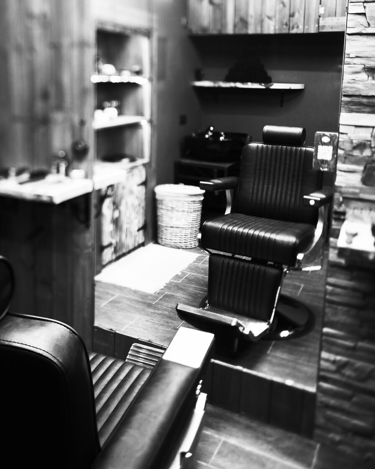 Интерьер Барбершопа «Ванохейм» на м. Академическая